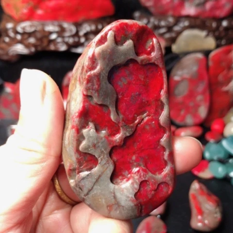 昌化鸡血石昌化鸡血石原石