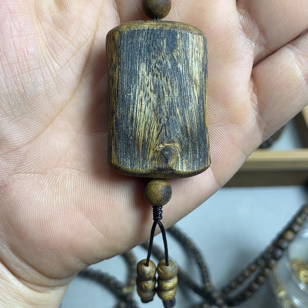 沉香碎屑沉香奇楠沉香老料车挂牌8克