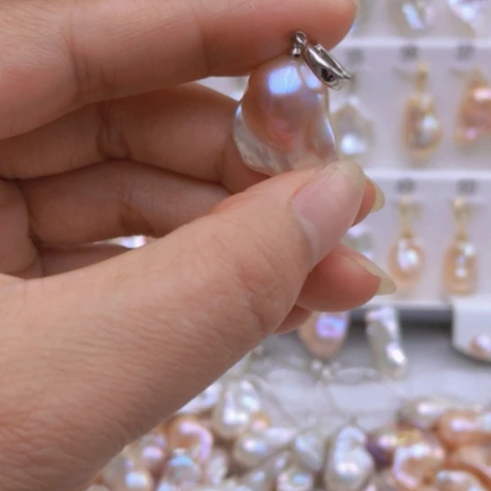 颈饰未镶嵌淡水珍珠