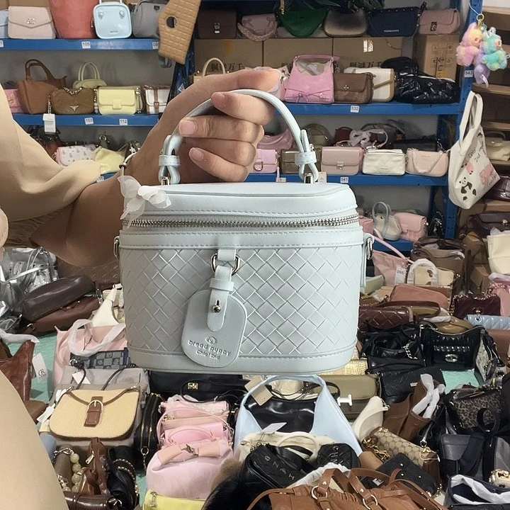 蚕丝健健康康平平安安