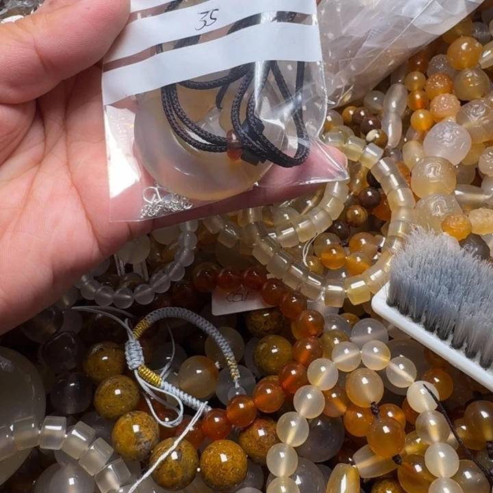 玛瑙/玉髓颈饰合金浮**梦33029