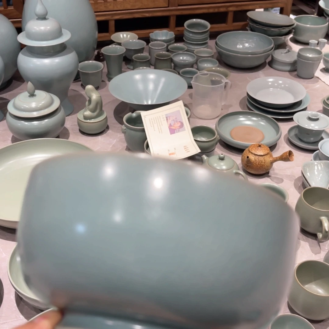 菩***齐陶杯子仿古的设计让它更加具有艺术价值而不失