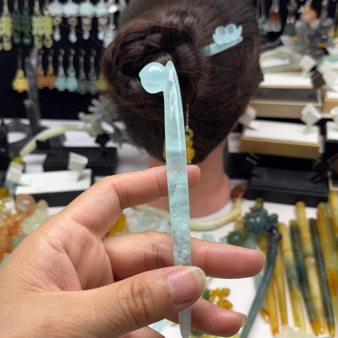 蛇纹石玉合金发饰蹦****兔