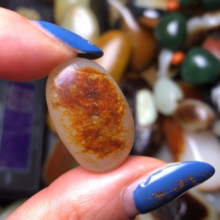 和田玉未镶嵌珠宝奇石