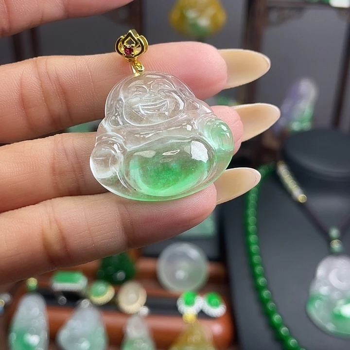 翡翠未镶嵌吊坠(赠链)