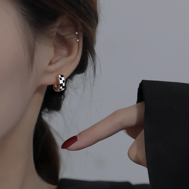 日韩棋盘格耳环女潮耳钉女轻奢小众设计感耳圈耳饰