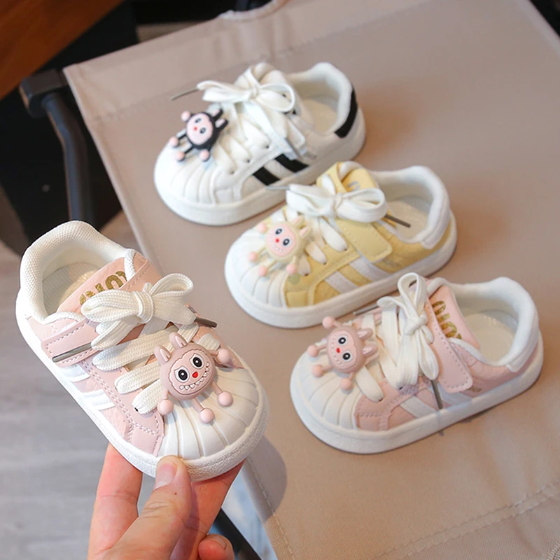 春秋女宝宝学步鞋1一5岁小白鞋女童鞋子软底板鞋可爱儿童秋季童鞋