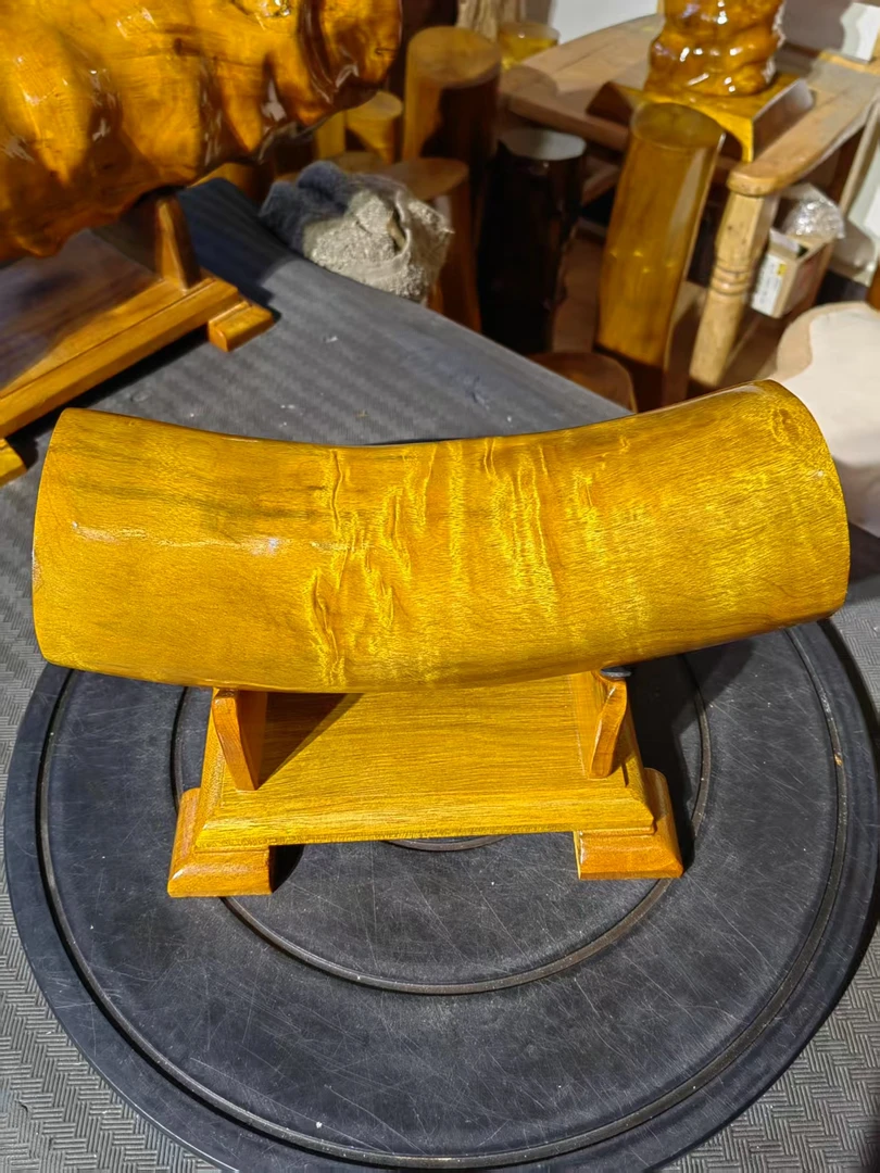 四川雅安小叶桢楠金丝楠木横财摆件