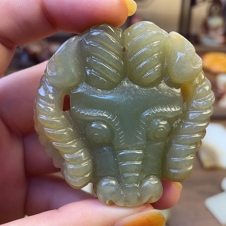 未镶嵌和田玉(糖玉)挂件