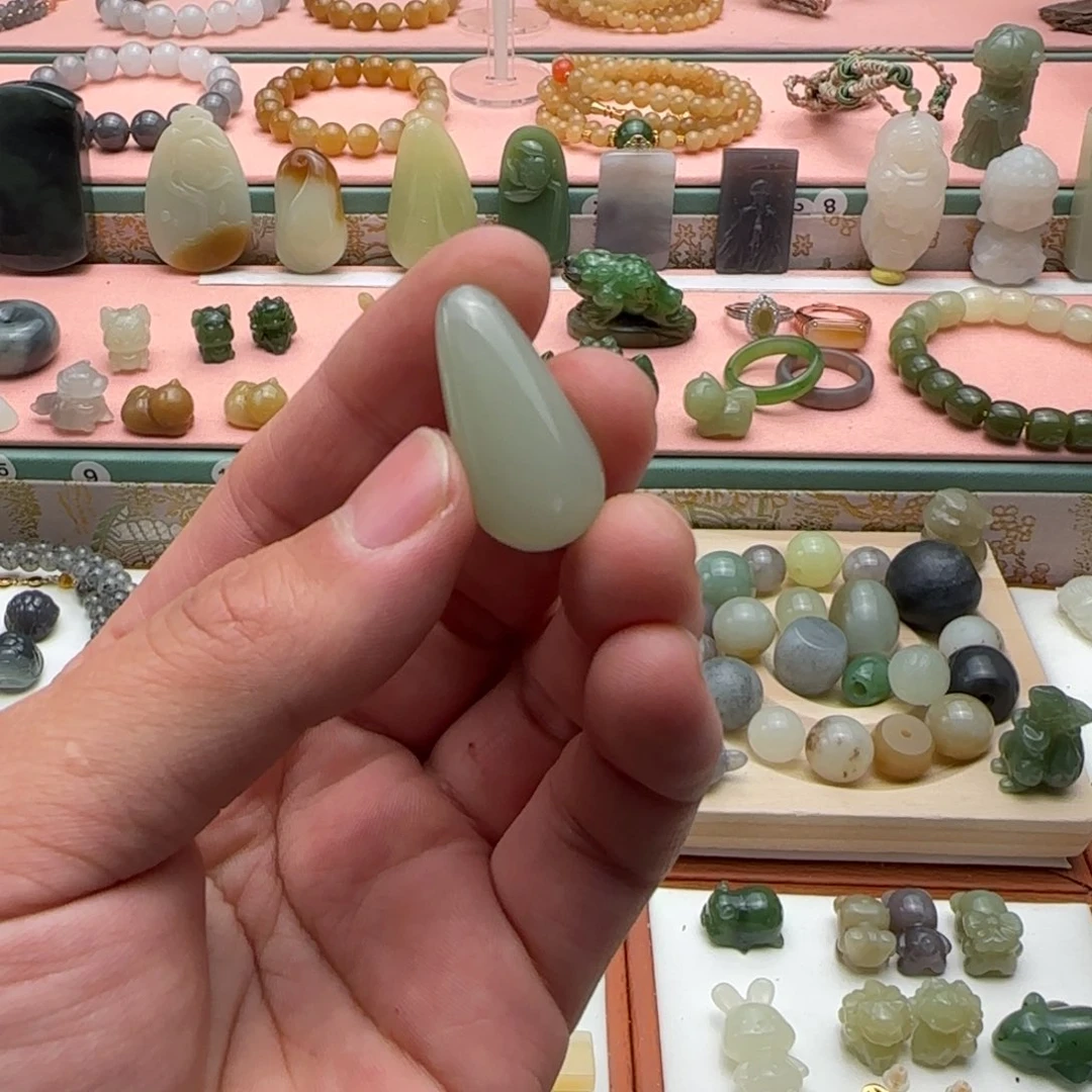 和田玉未镶嵌吊坠(不含链)