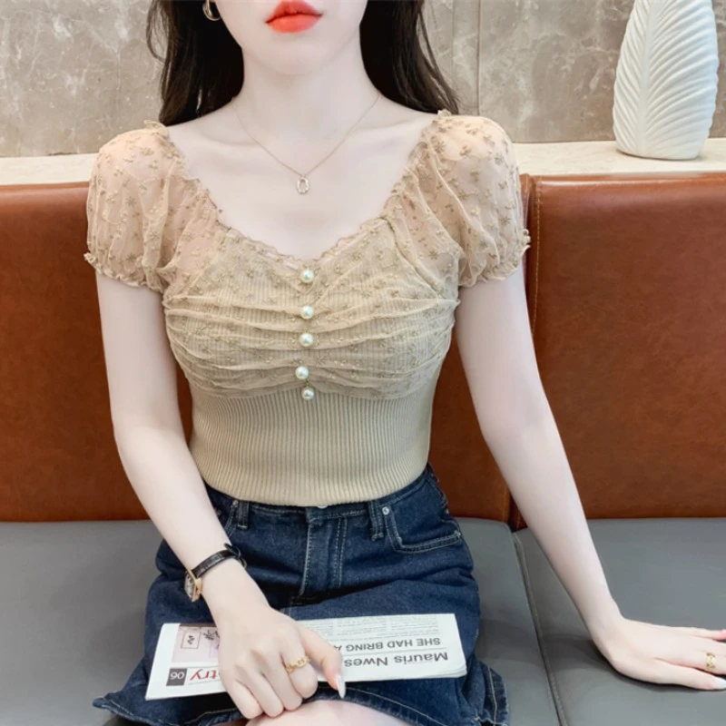 实拍夏季温柔蕾丝刺绣拼接修身花边领上衣短款女针织衫显瘦洋气