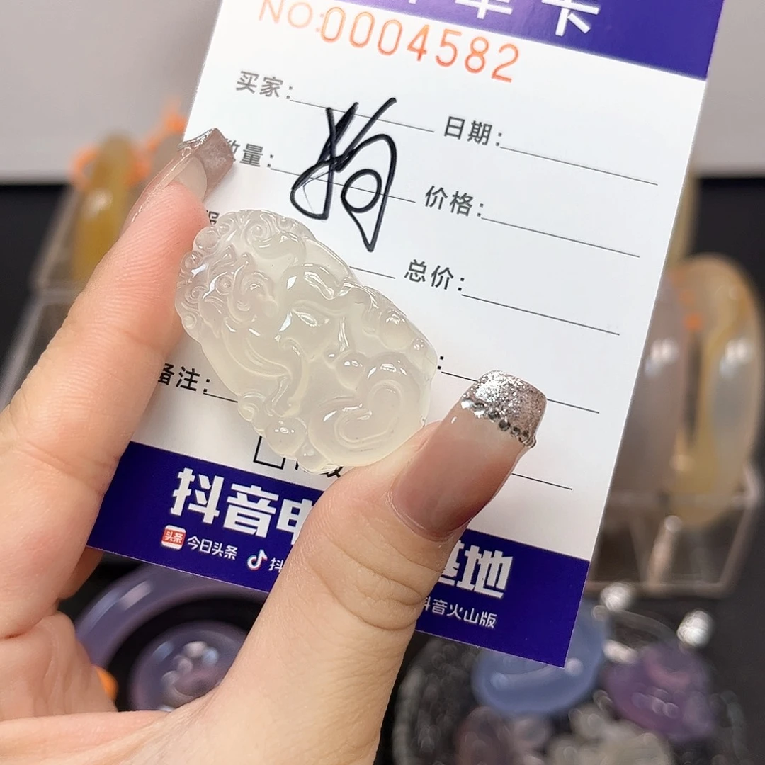 未镶嵌颈饰玛瑙/玉髓