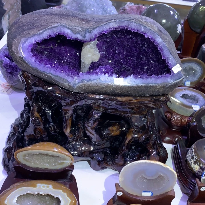 未镶嵌水晶大型摆件(非配饰)