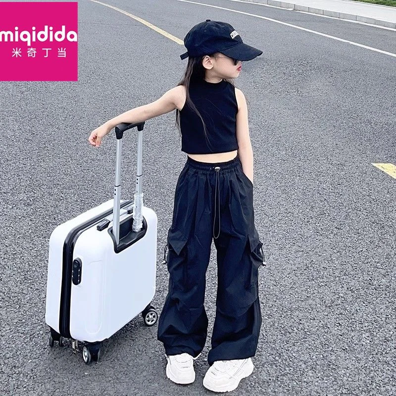 童泰【热卖中】米奇丁当女童套装夏款洋气工装裤束脚裤子背心T恤中