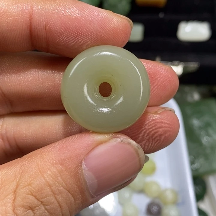 和田玉（糖玉）未镶嵌车挂
