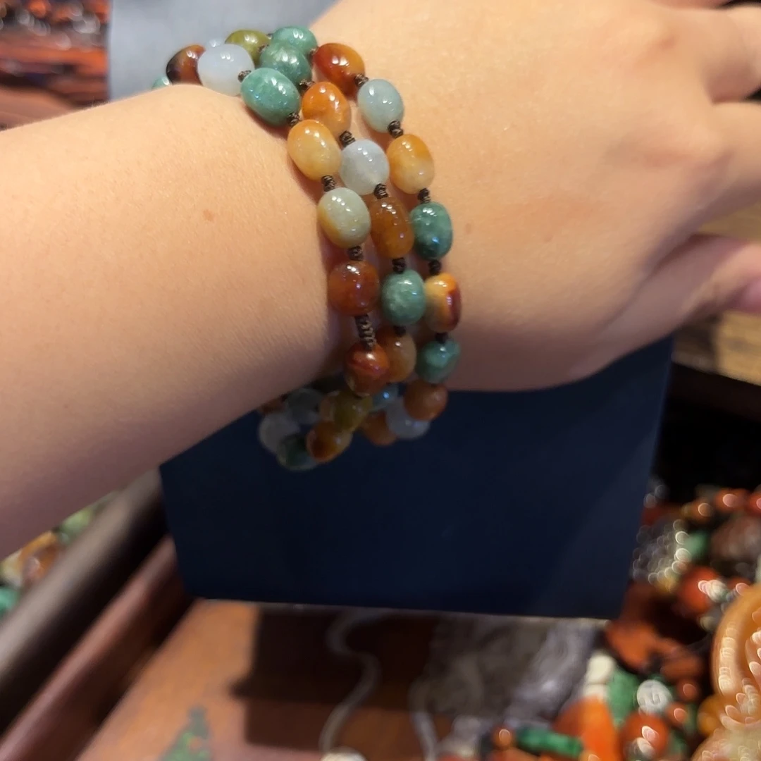 翡翠未镶嵌颈饰我