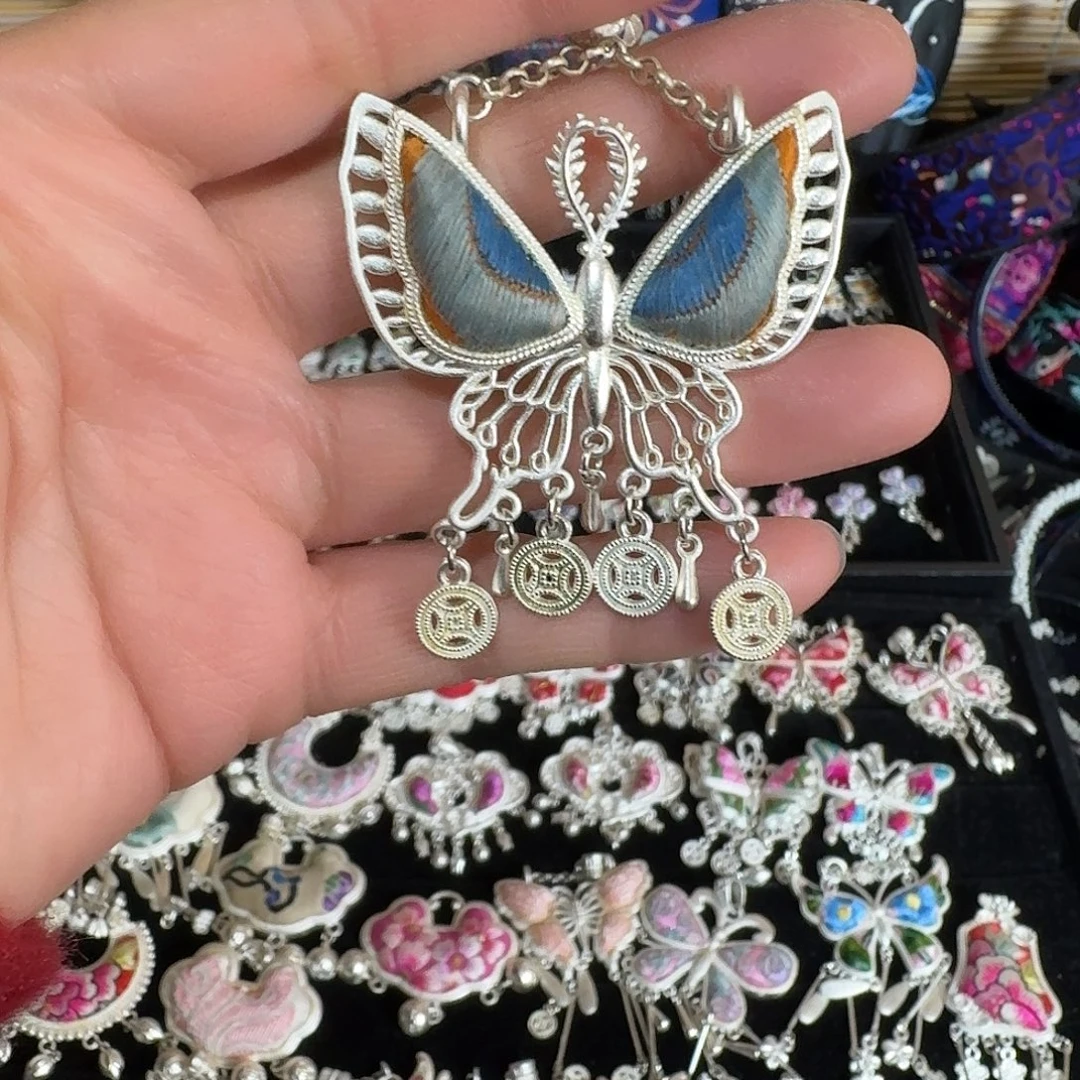 织绣民族风刺绣项链