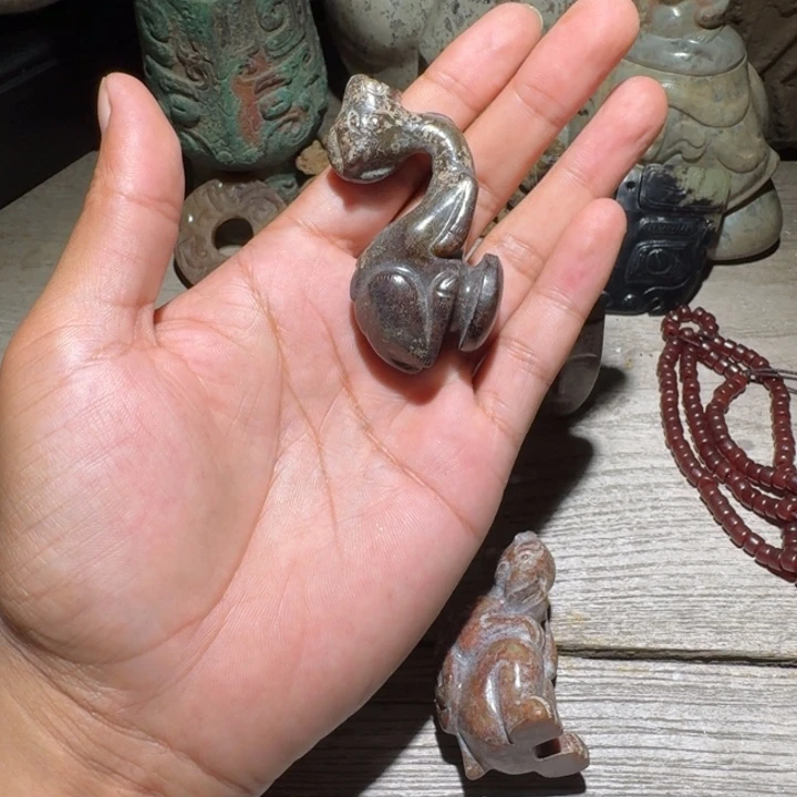 老***张和田玉（糖玉）未镶嵌挂件