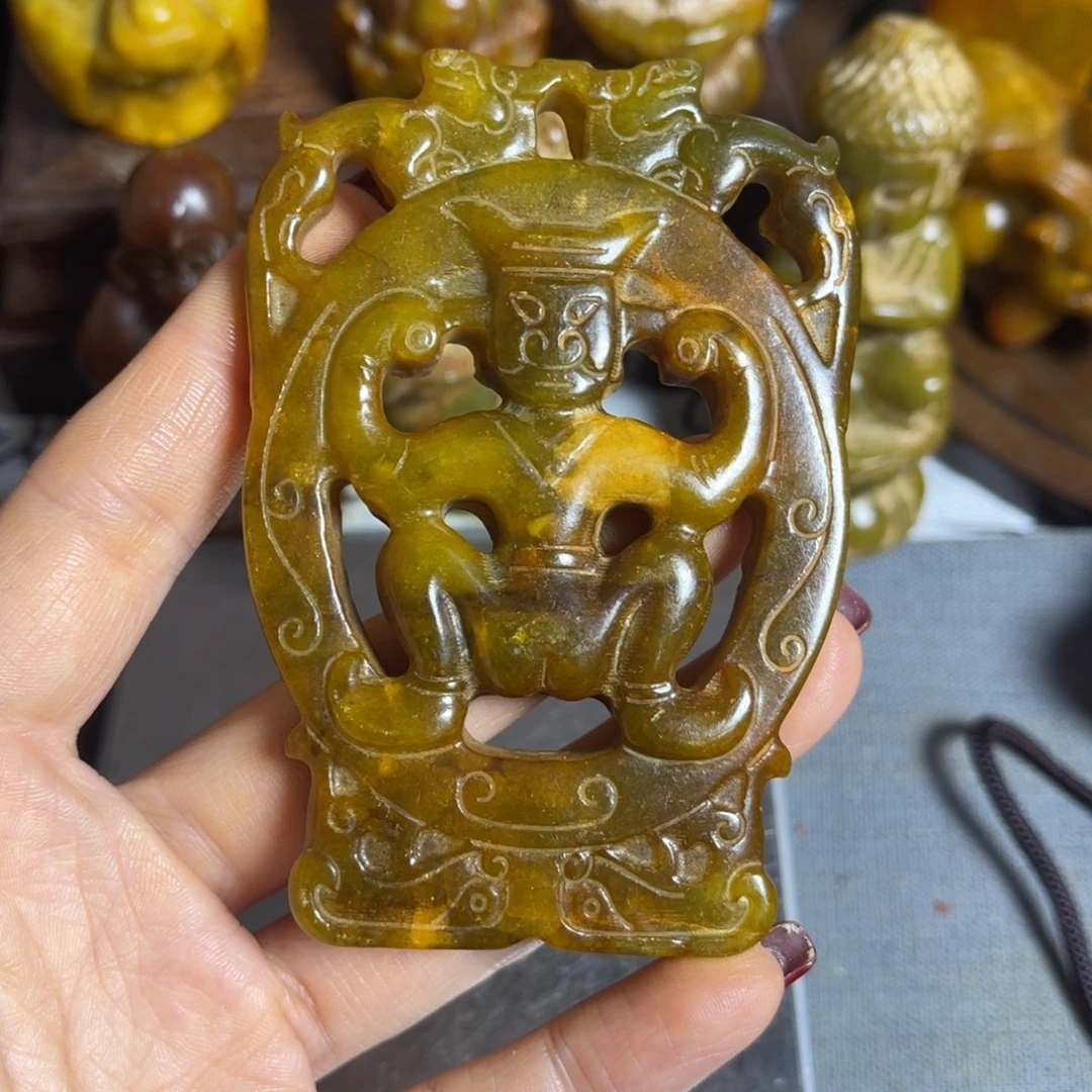 蛇纹石玉合金颈饰