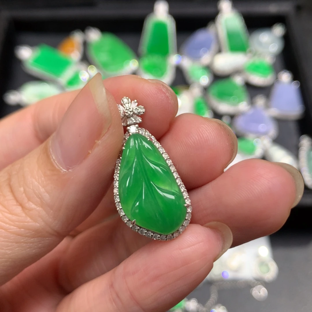 翡翠18K金镶嵌吊坠(不含链)