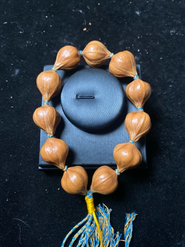 2.1尺寸精品蜜桃臀十一颗子