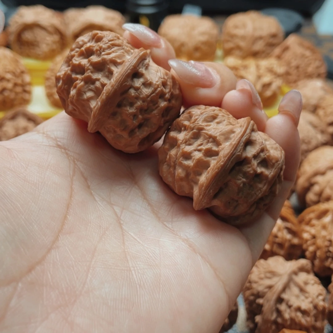 桃核把件35龙眼元宝