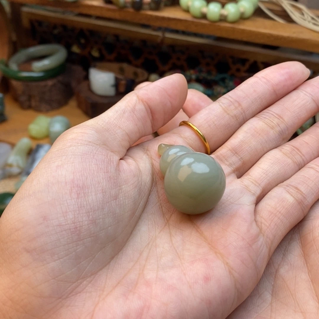 ᥫ***꧂和田玉未镶嵌颈饰