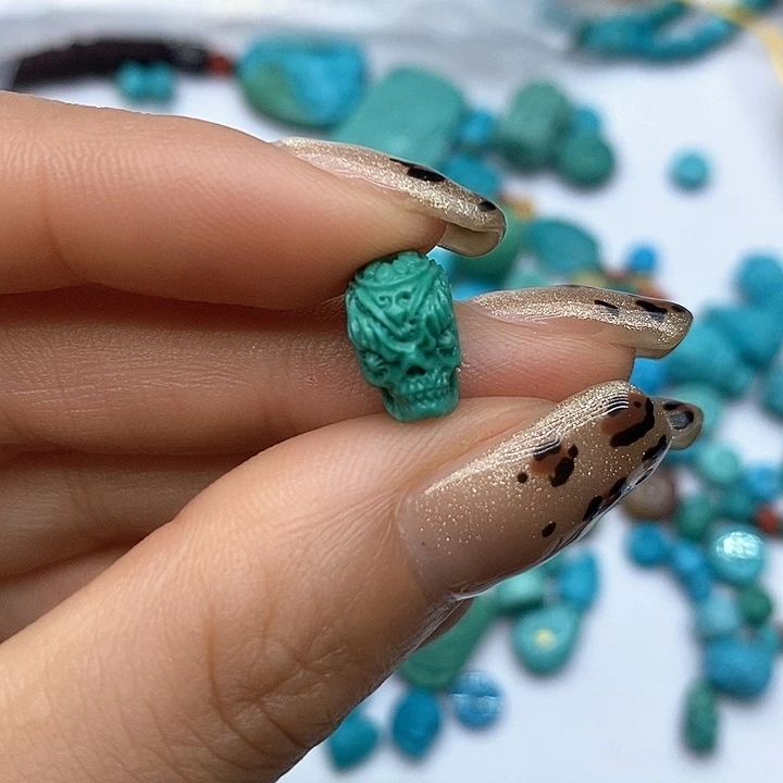 绿松石未镶嵌珠宝奇石