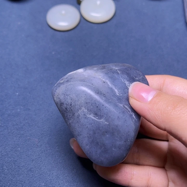 和田玉未镶嵌珠宝奇石