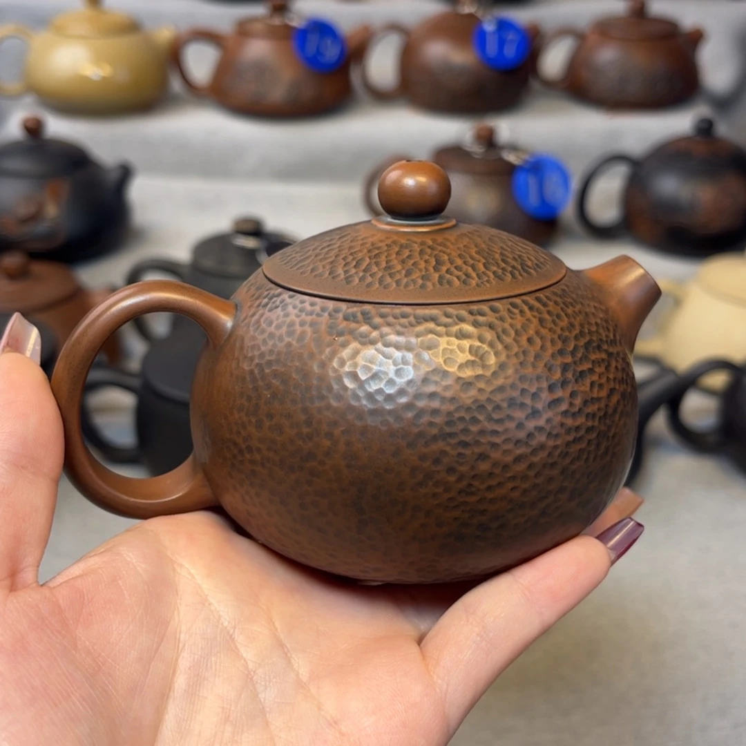 【闪购商品】笑****9红泥 微微瑕 容量 190c c