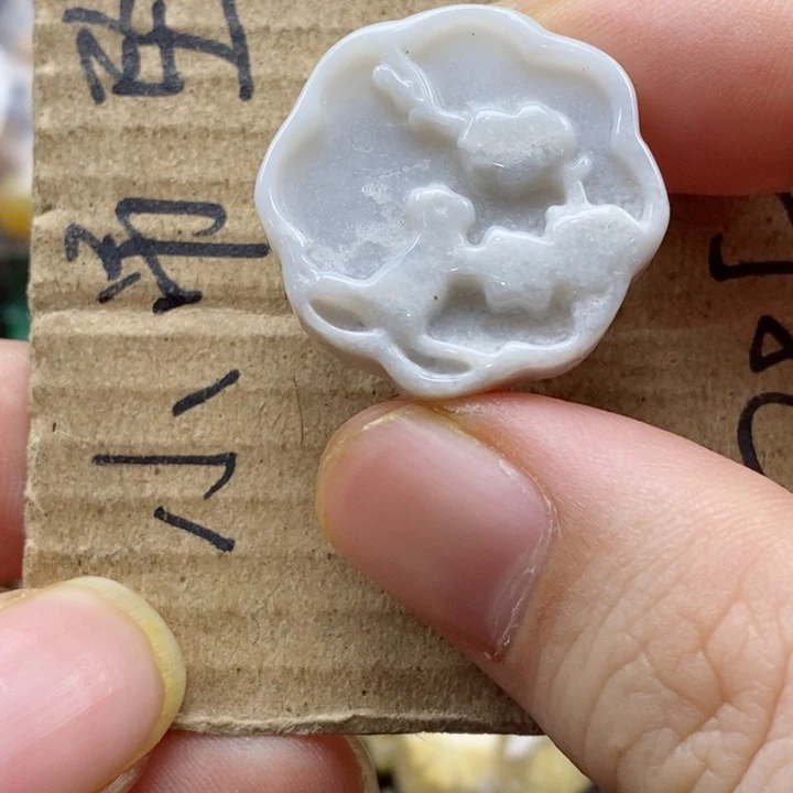 硅化珊瑚（珊瑚玉）颈饰未镶嵌