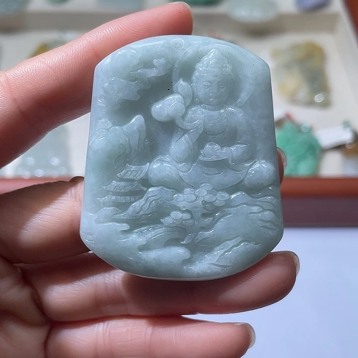 翡翠未镶嵌颈饰翡翠