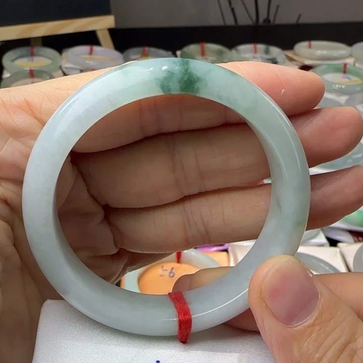 未镶嵌手镯翡翠翡翠手镯