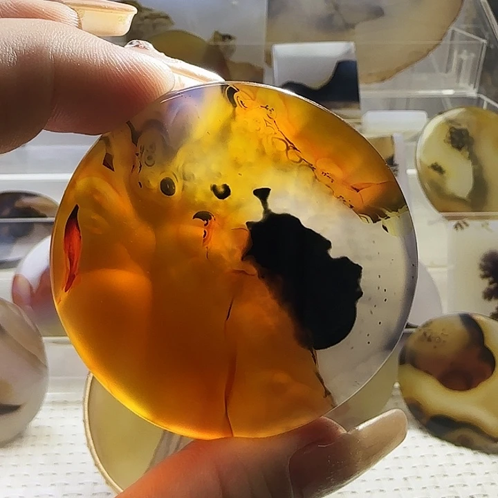 玛瑙/玉髓未镶嵌珠宝奇石