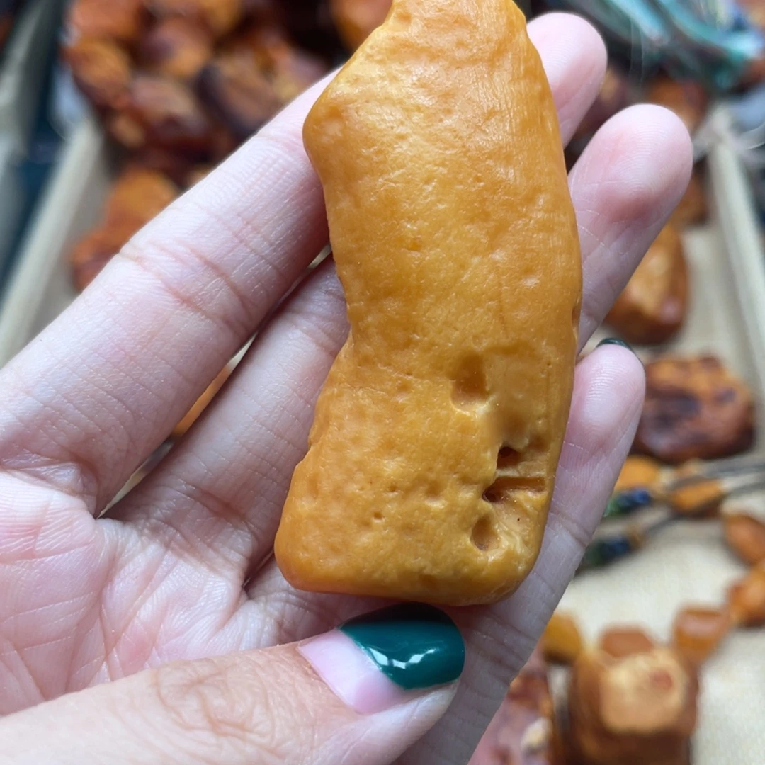 琥珀未镶嵌珠宝奇石