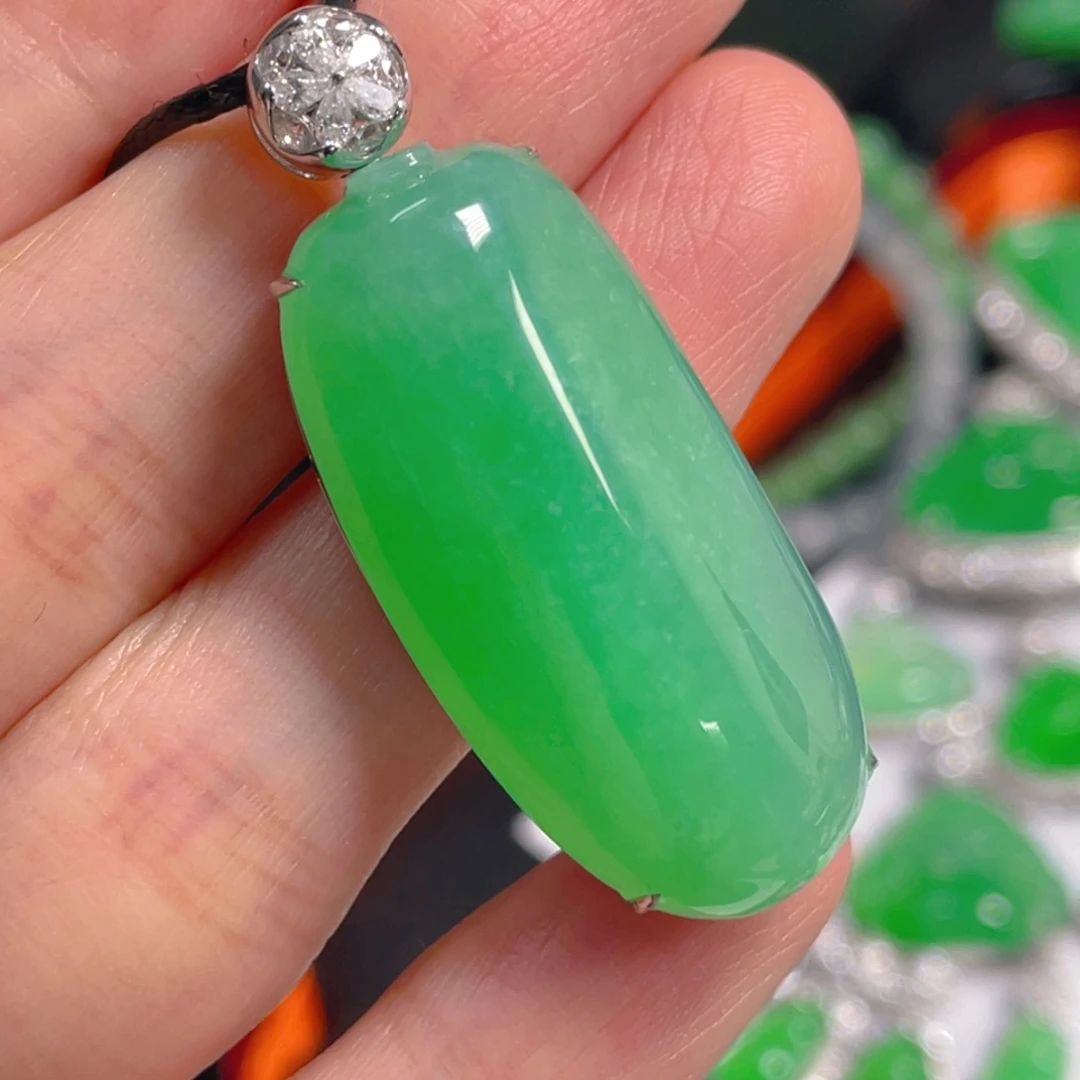 翡翠18K金镶嵌吊坠(不含链)