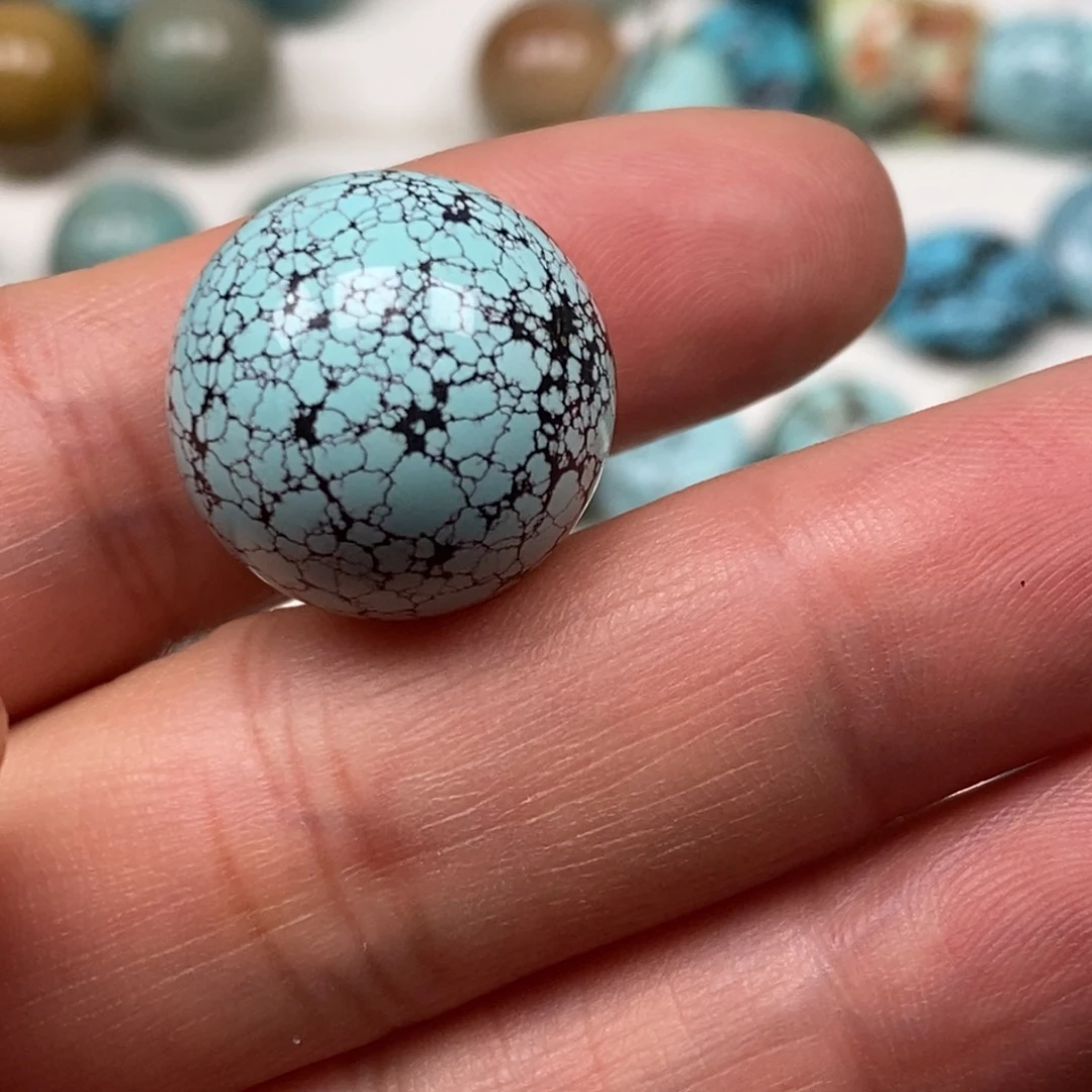 柒***珍绿松石未镶嵌珠宝奇石