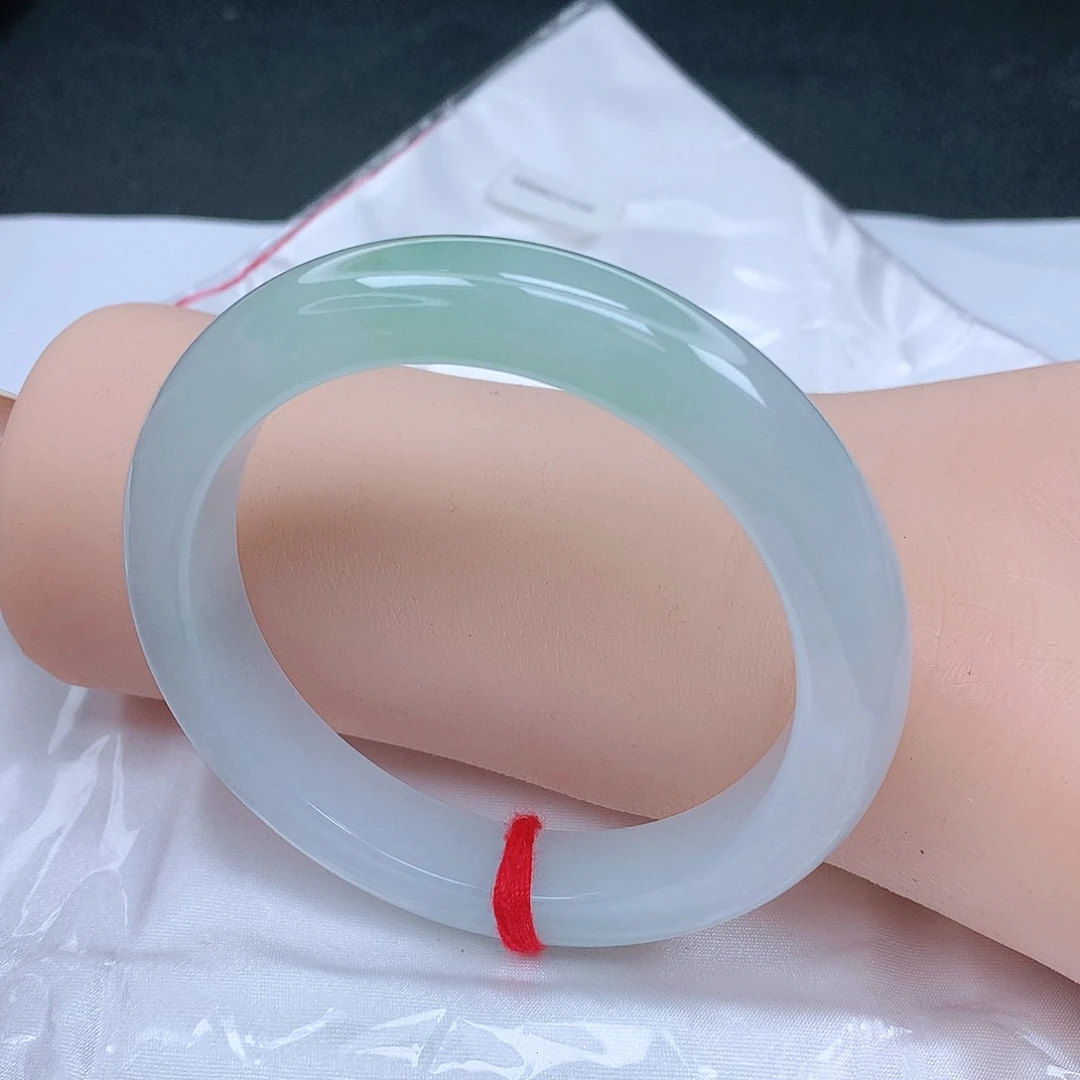 【闪购商品】翡翠手镯未镶嵌，56