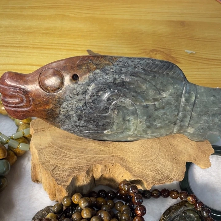 岫岩河磨玉（透闪石质玉）未镶嵌颈饰