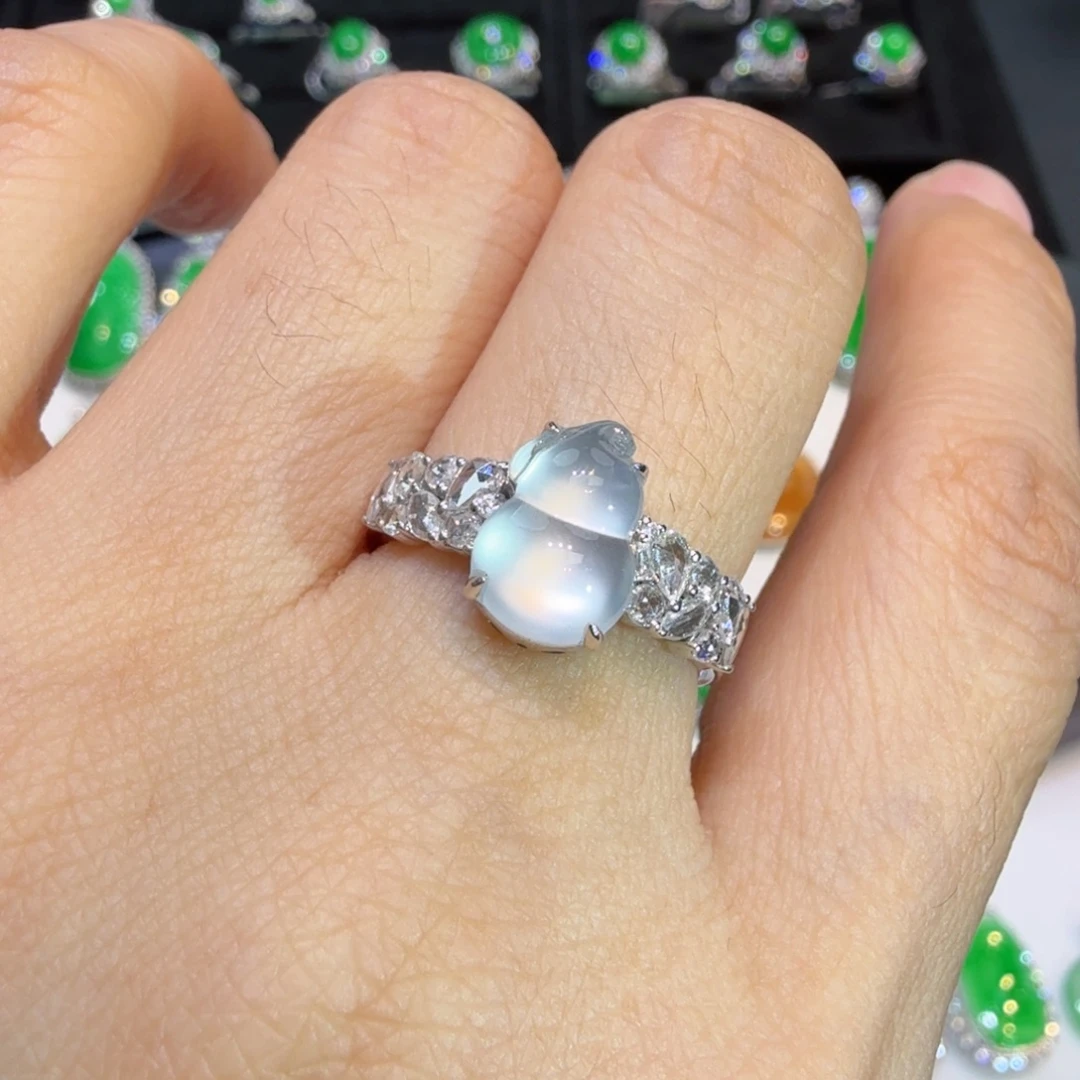 翡翠18K金镶嵌戒指收到货48小时鉴赏期