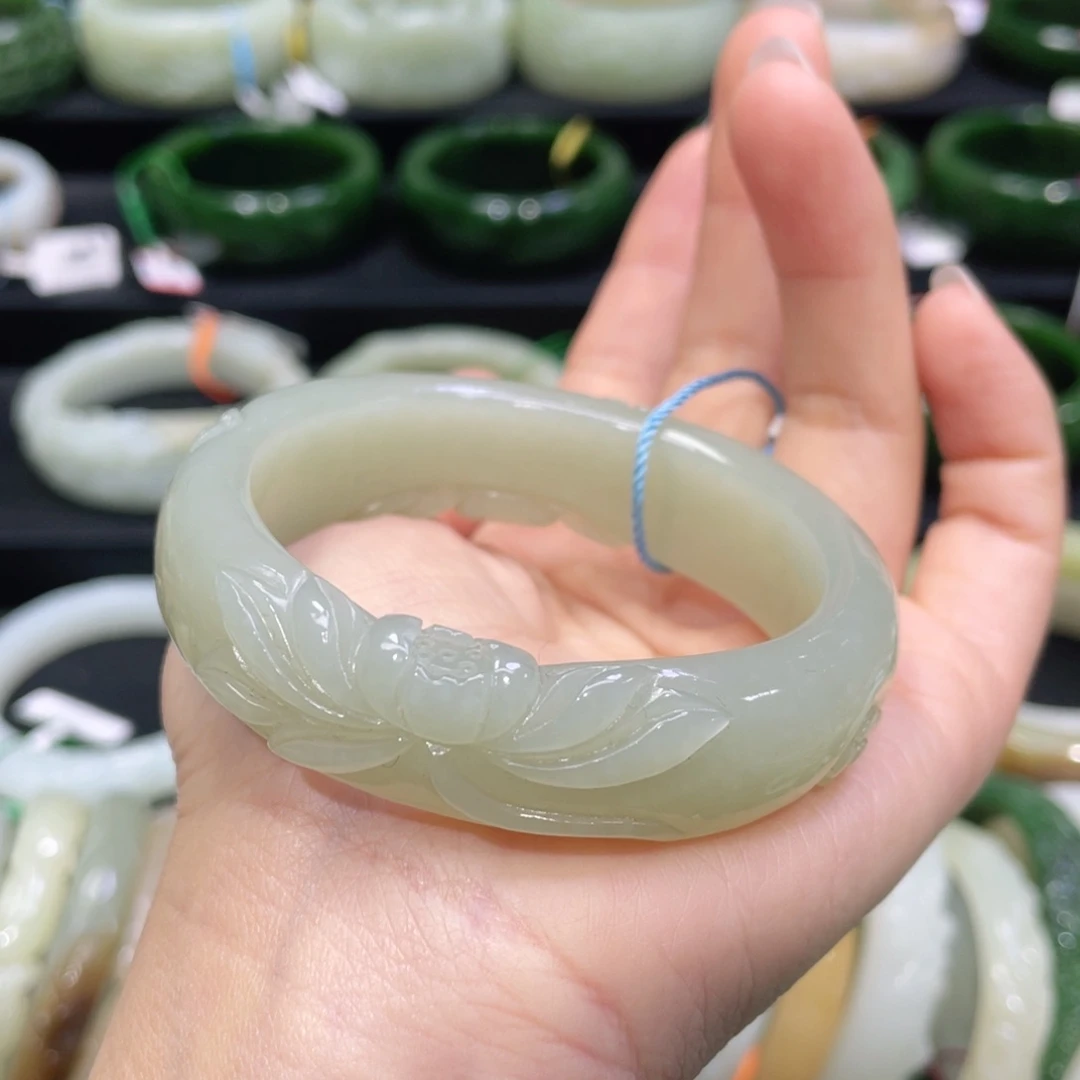 未镶嵌手镯和田玉34