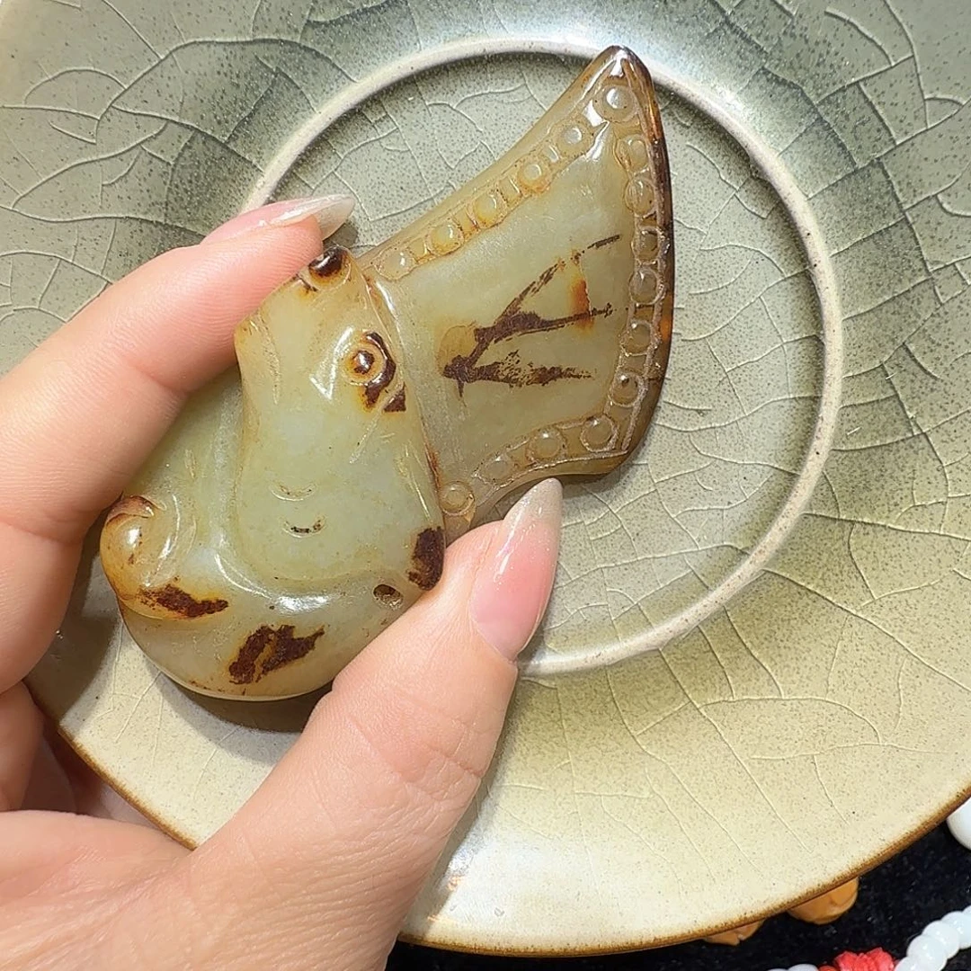 和田玉（糖玉）未镶嵌挂件