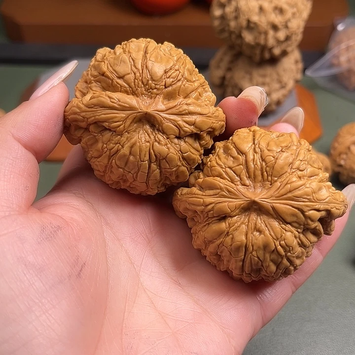 文玩核桃把件文玩核桃龙鼎