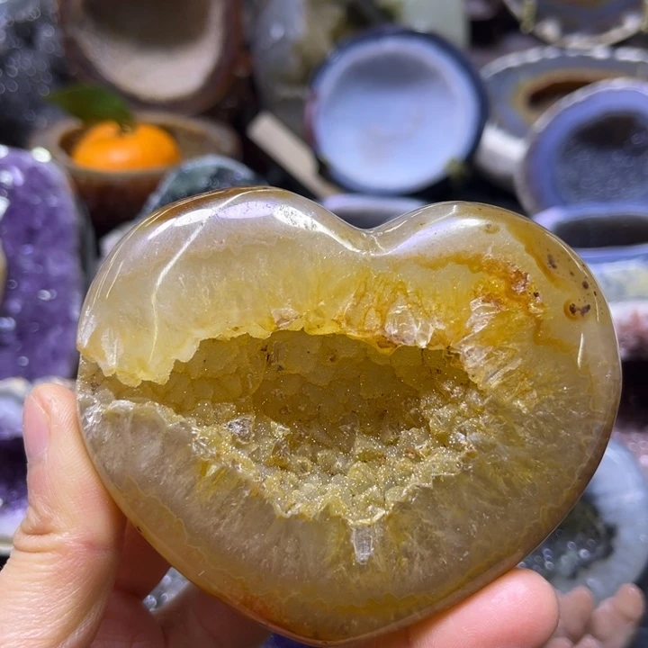 水晶未镶嵌珠宝半成品黄软爱心