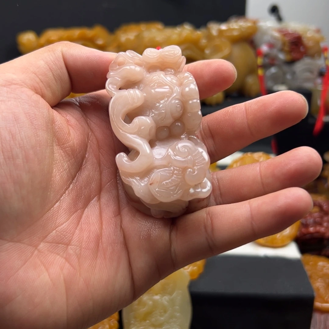石英质玉（黄龙玉）未镶嵌黄龙玉