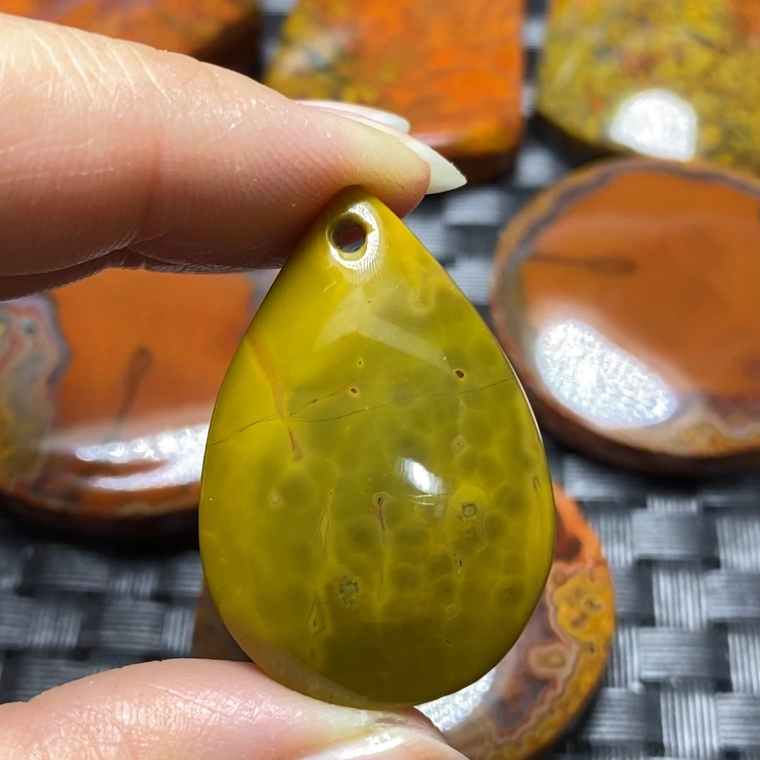 玛瑙/玉髓挂坠未镶嵌