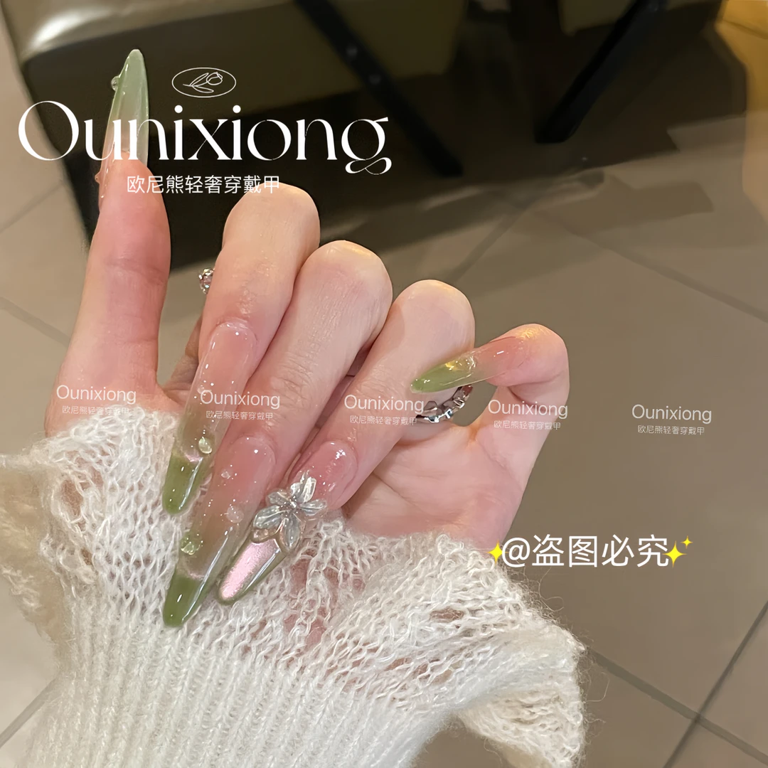 芭乐猫眼手工雕花新款手工秋冬气质美甲穿戴甲可拆卸猫眼贴片春季