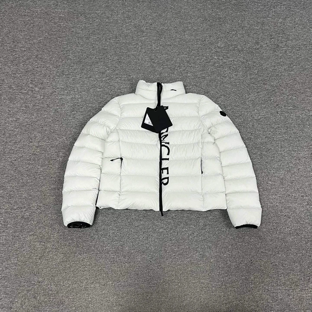 99新 AMIPARIS 蒙口 白色 黑标 胸前字母logo 羽绒服 外套 2码