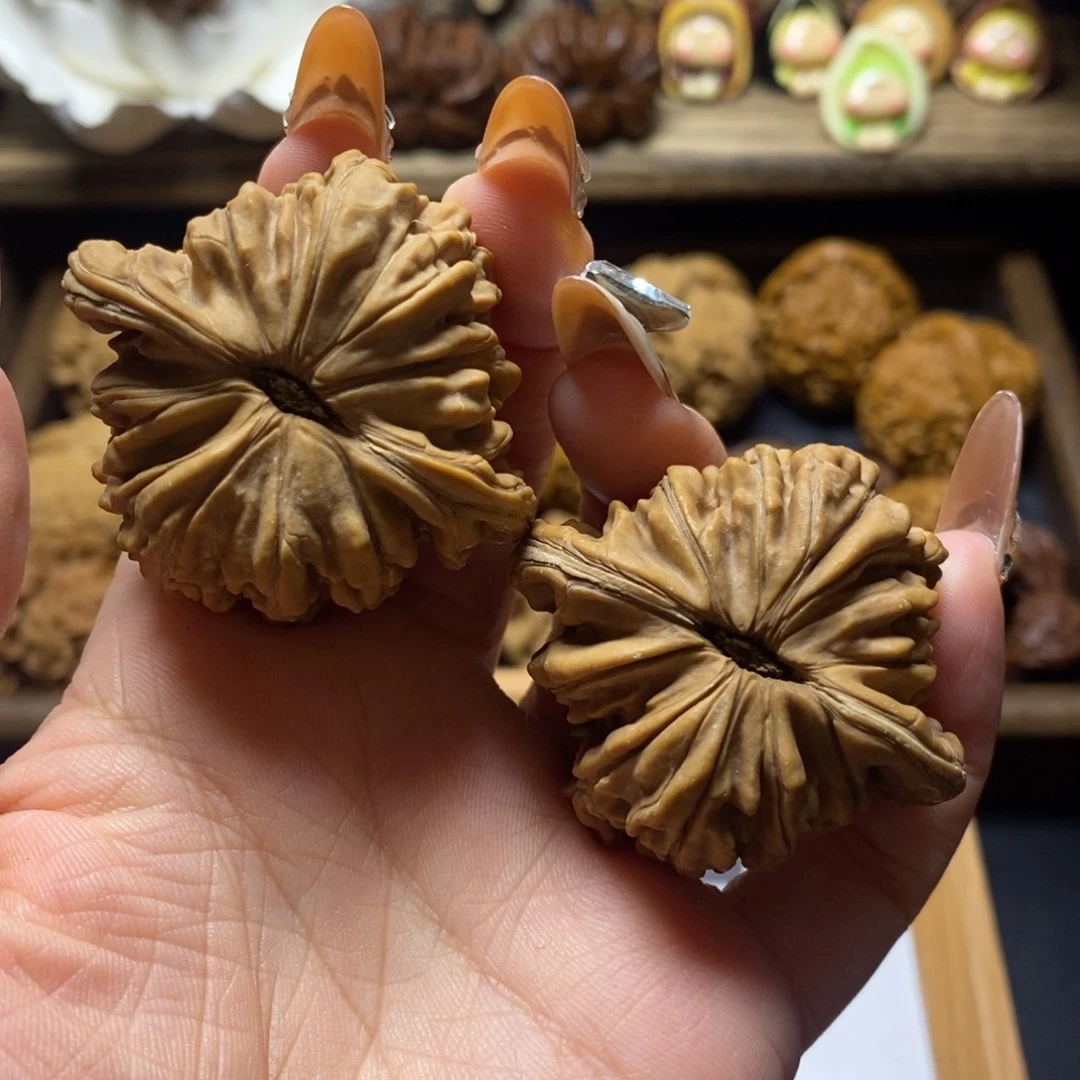 文玩核桃吊坠007四座楼