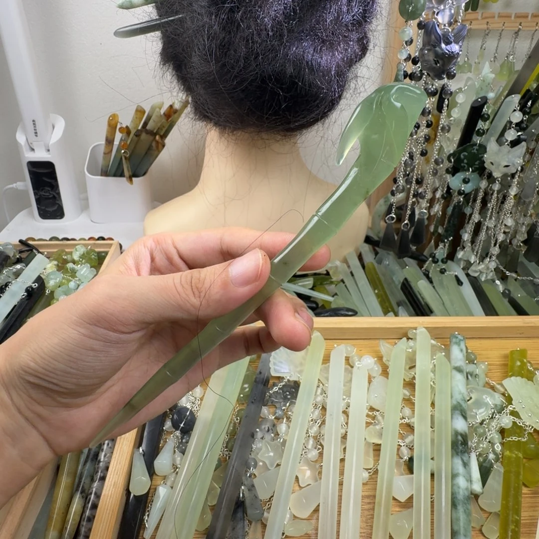 蛇纹石玉未镶嵌发饰